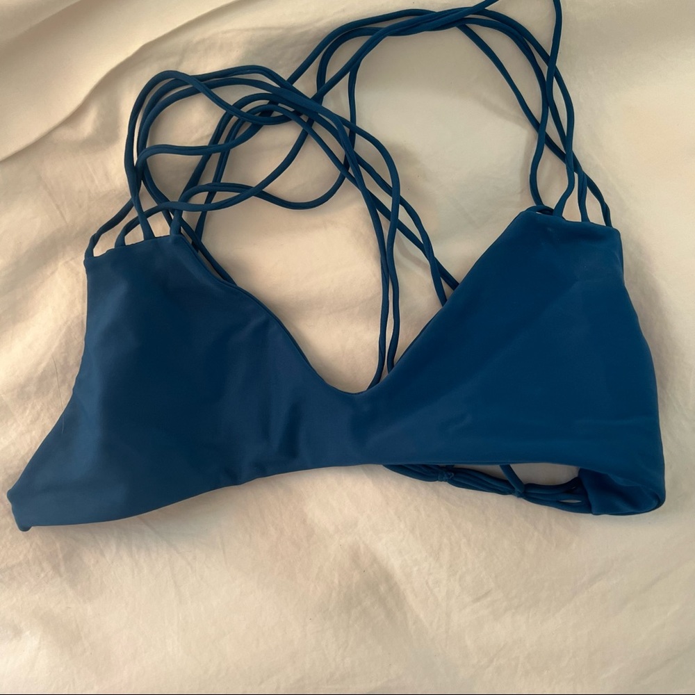 Mikoh Banyans Bikini Top Coastal Blue